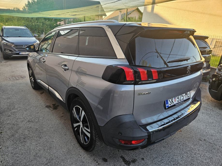Peugeot 5008 1,2 PureTech ALLURE/Automatik, fotografija 3