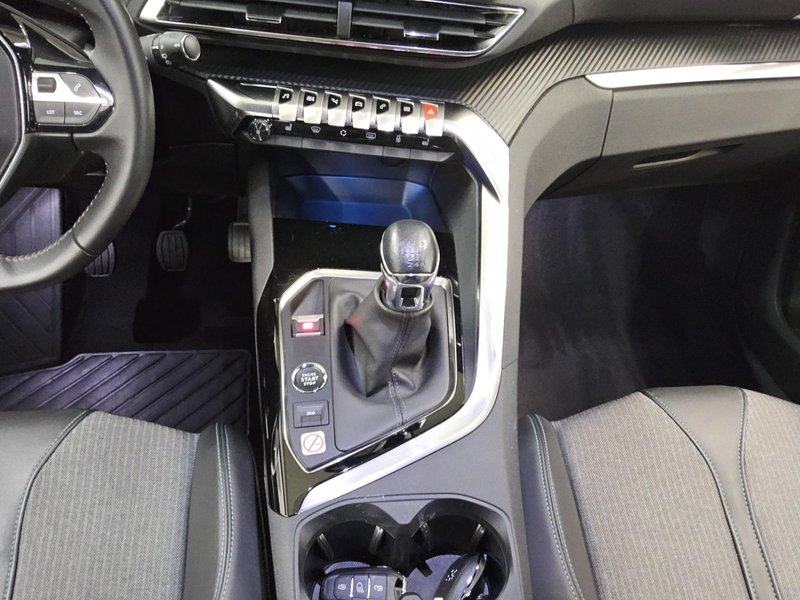 Peugeot 5008 1.2 PureTech Allure • LED • digitalni instrumenti, fotografija 6