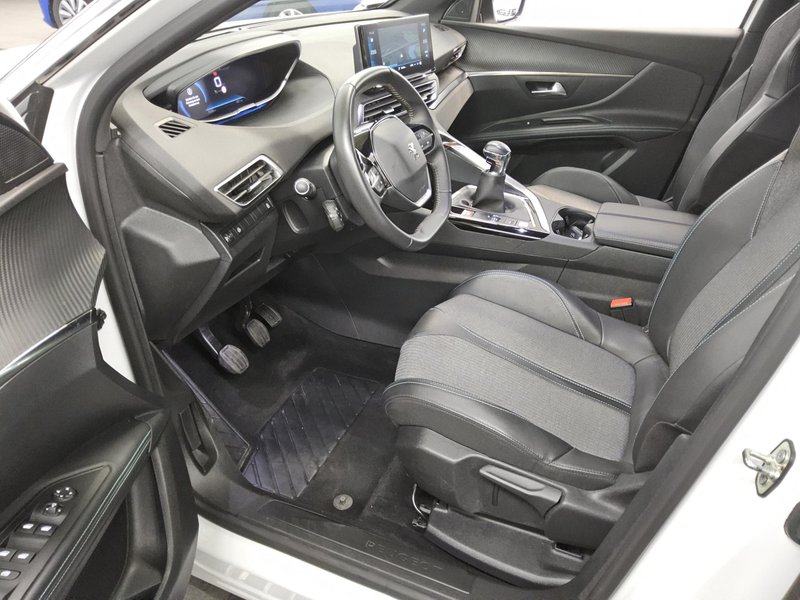 Peugeot 5008 1.2 PureTech Allure • LED • digitalni instrumenti, fotografija 8
