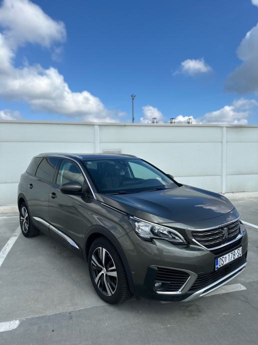 Peugeot 5008 1,2 PureTech Allure Oprema, fotografija 3
