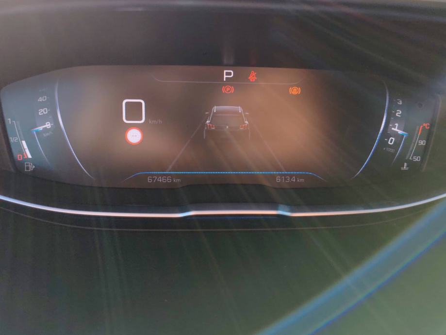 PEUGEOT 5008 1.5 BlueHDi 130 KS ALLURE 7 SJEDALA *VOZILO S JAMSTVOM*, fotografija 16