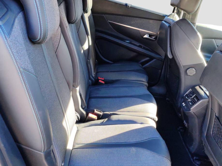 PEUGEOT 5008 1.5 BlueHDi 130 KS ALLURE 7 SJEDALA *VOZILO S JAMSTVOM*, fotografija 19