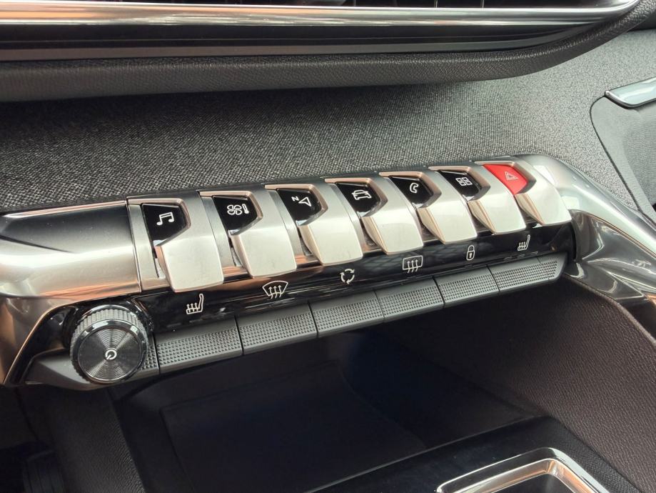 Peugeot 5008 1,5 bluehdi automat •2022•7sjedala•kamera•LeasingBezUčešć, fotografija 17