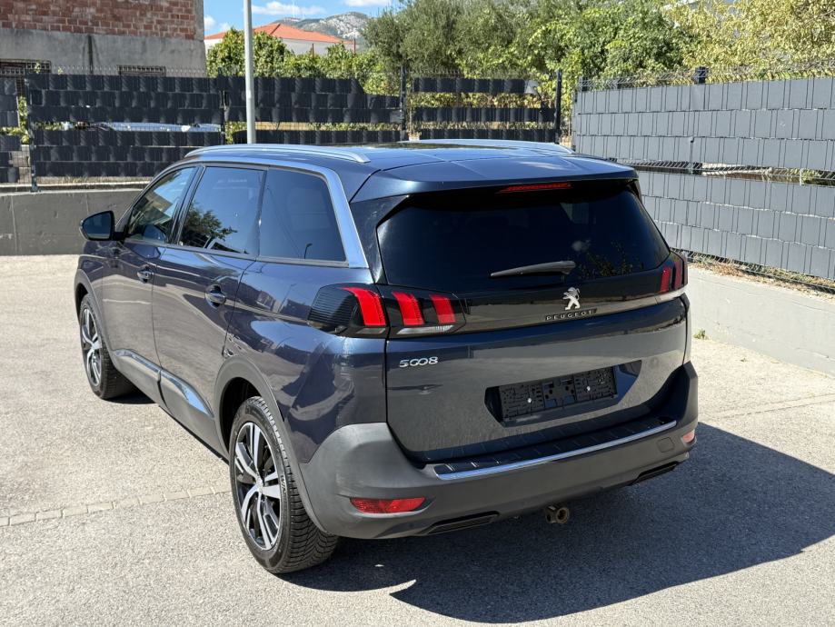 Peugeot 5008 1,5 BlueHDI automatik, fotografija 5
