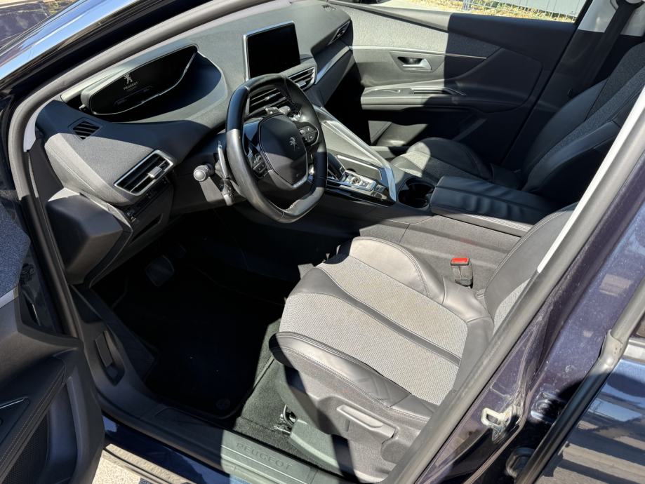 Peugeot 5008 1,5 BlueHDI automatik, fotografija 15