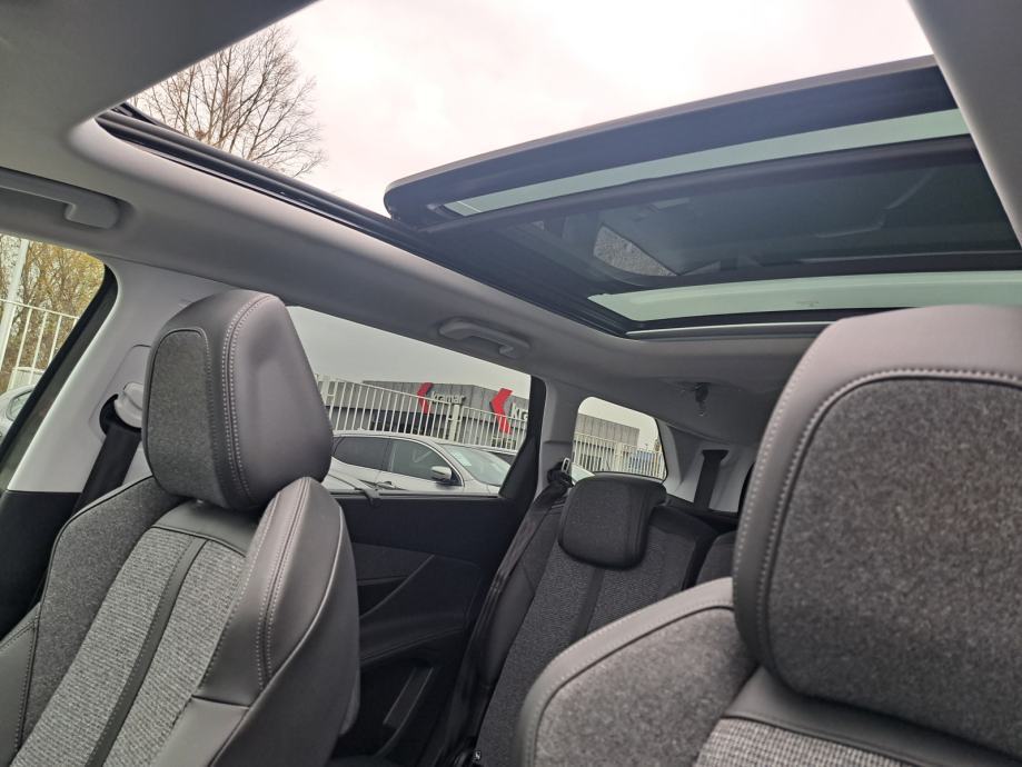 Peugeot 5008 1,5 BlueHDI, fotografija 3