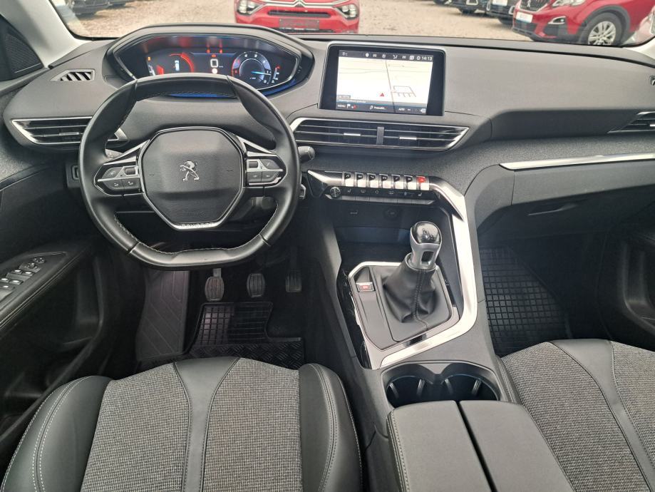 Peugeot 5008 1,5 BlueHDI, fotografija 16