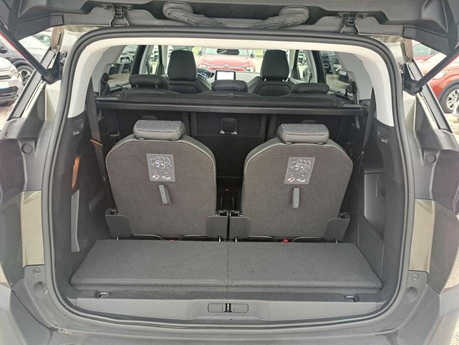 Peugeot 5008 1,5 BlueHDI, fotografija 9