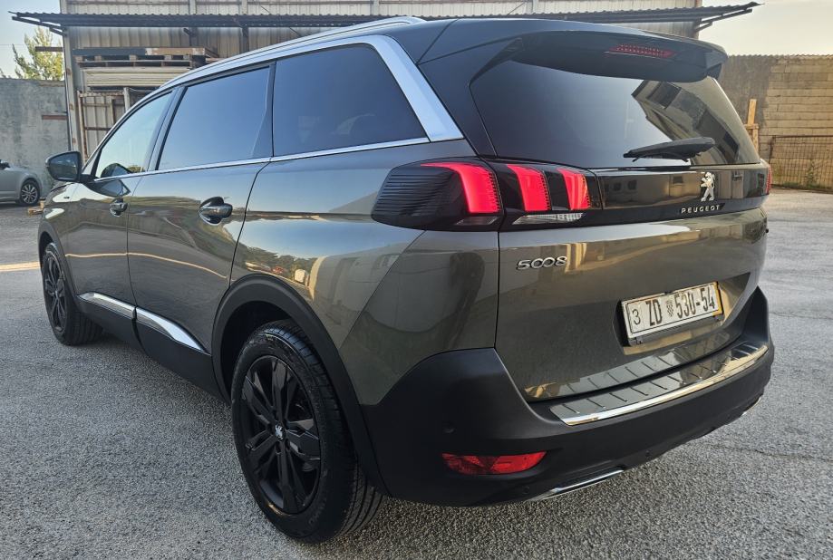 Peugeot 5008 1,6 BlueHDI GT-Line *360° KAMERE*VIRTUAL*RADAR*KEYLESS*, fotografija 4