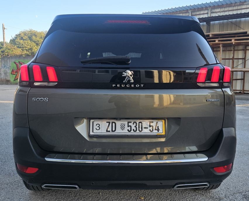 Peugeot 5008 1,6 BlueHDI GT-Line *360° KAMERE*VIRTUAL*RADAR*KEYLESS*, fotografija 5