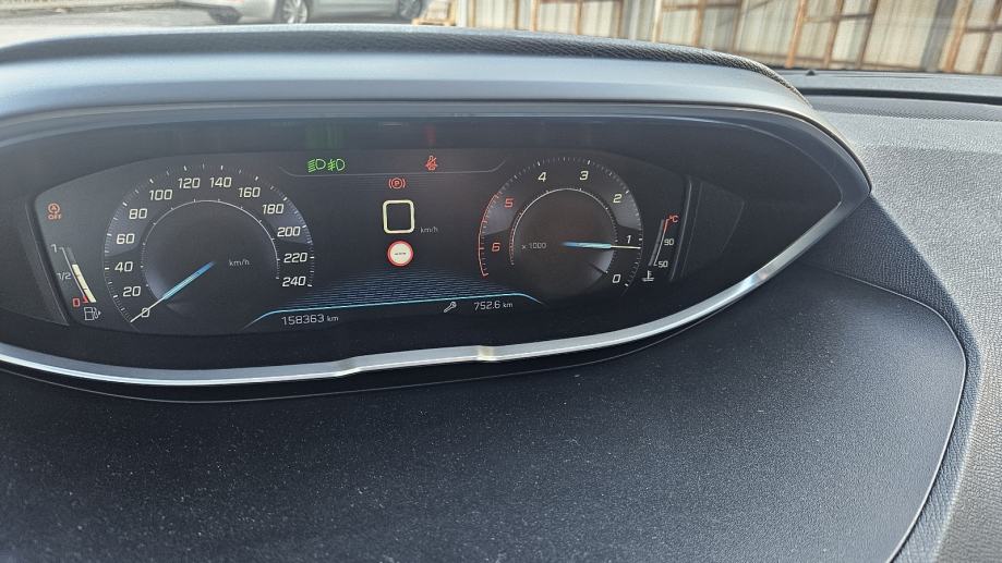 Peugeot 5008 1,6 BlueHDI GT-Line *360° KAMERE*VIRTUAL*RADAR*KEYLESS*, fotografija 18