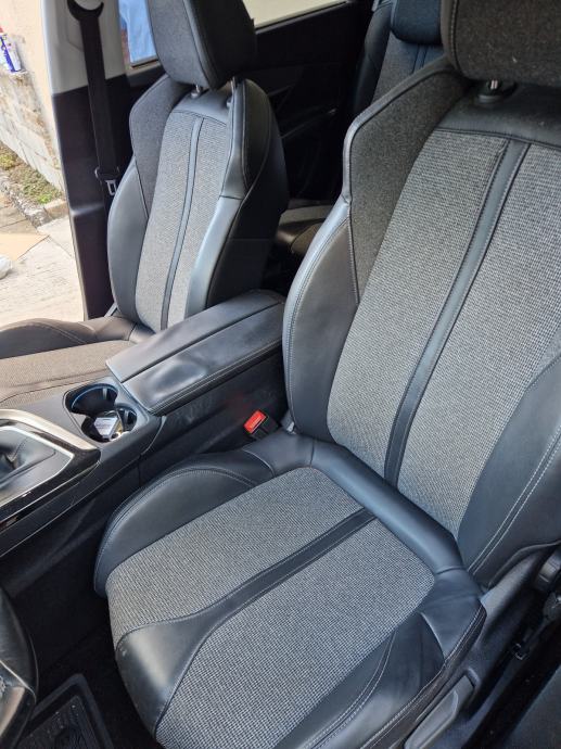 Peugeot 5008 1,6 BlueHDI, fotografija 8