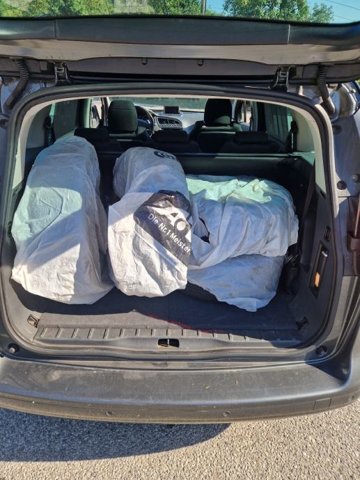 Peugeot 5008 1,6 e-HDi automatik 7 sjedala, fotografija 11