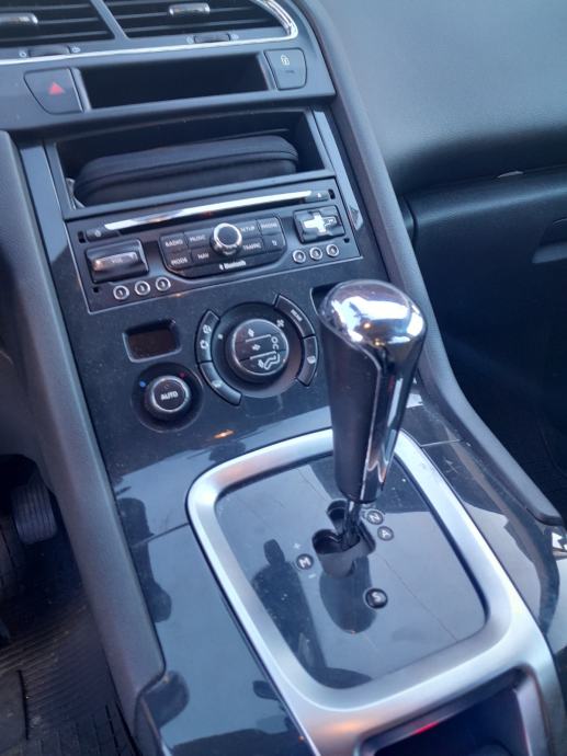 Peugeot 5008 1.6 hdi automatik 2014 godina, fotografija 5