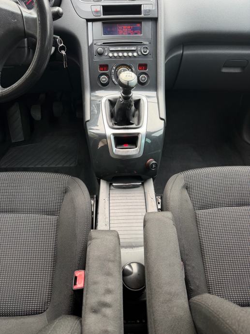 PEUGEOT 5008 1.6 HDI - 7 SJEDALA - REGISTRIRAN DO 7/27 - HRV. AUTO !!!, fotografija 14