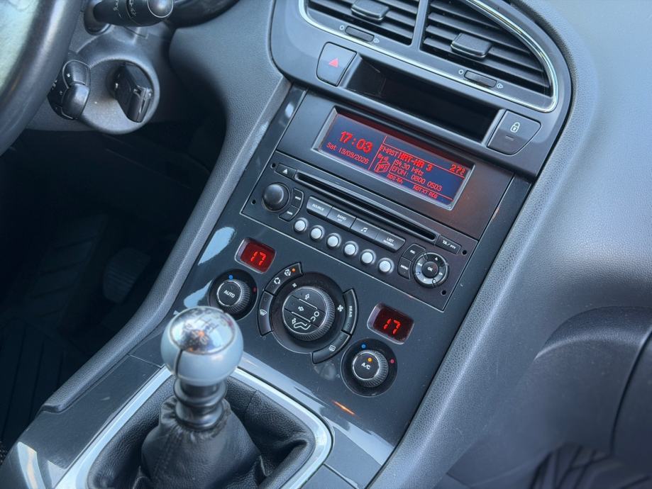 Peugeot 5008 1,6 HDi / REGAN / KLIMA / TOP STANJE, fotografija 12