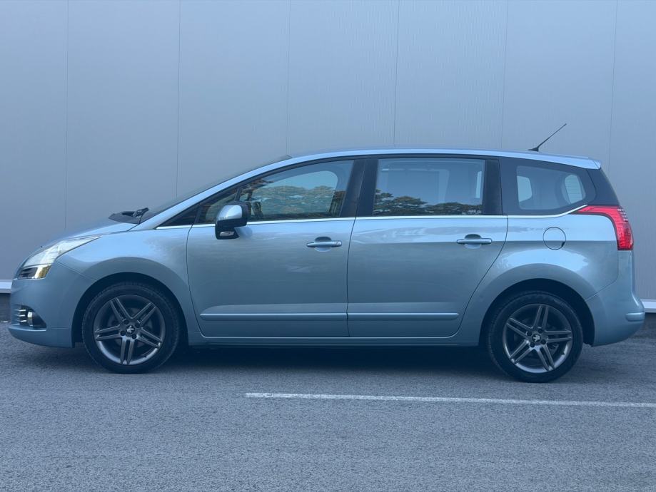 Peugeot 5008 1,6 HDi / REGAN / KLIMA / TOP STANJE, fotografija 7