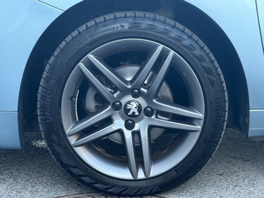 Peugeot 5008 1,6 HDi / REGAN / KLIMA / TOP STANJE, fotografija 17
