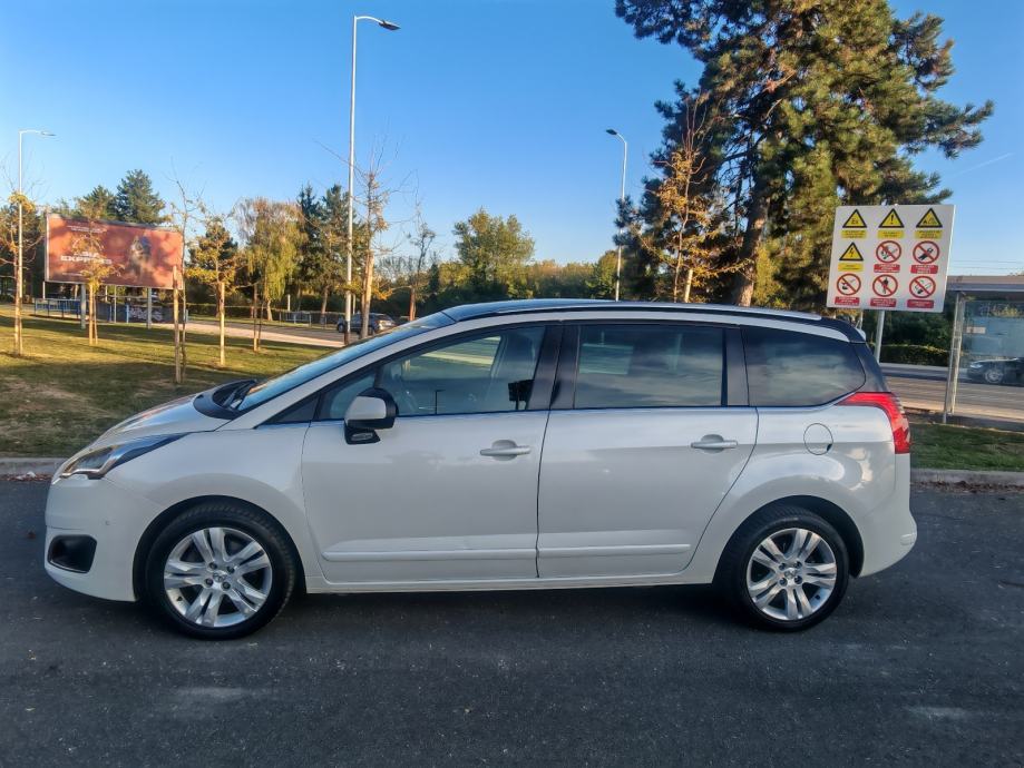 Peugeot 5008 1,6 hdi, fotografija 2