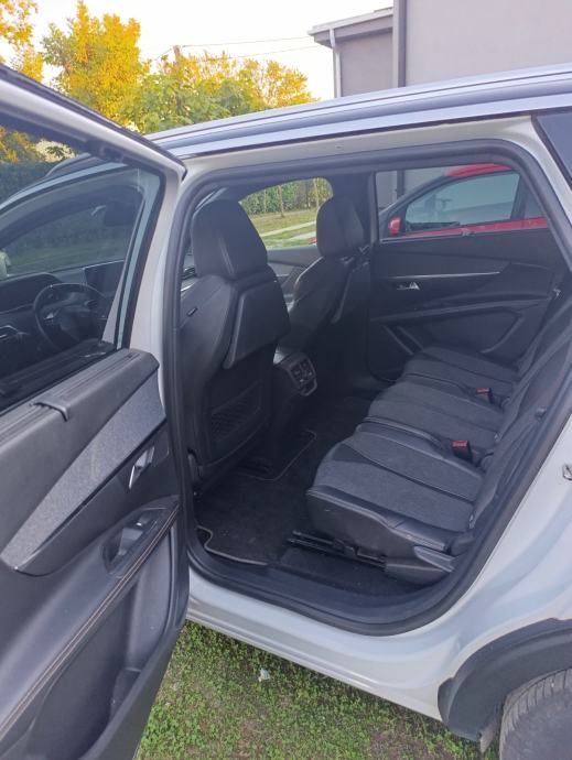 Peugeot 5008 2,0 BlueHDI, fotografija 9