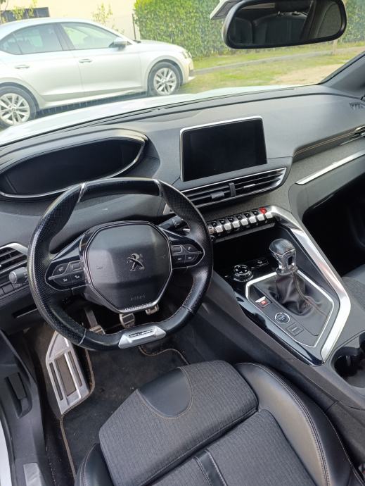 Peugeot 5008 2,0 BlueHDI, fotografija 11