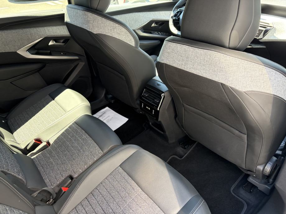 Peugeot 5008 ALLURE HYBRID 145 e-DCS6 automatik, fotografija 8