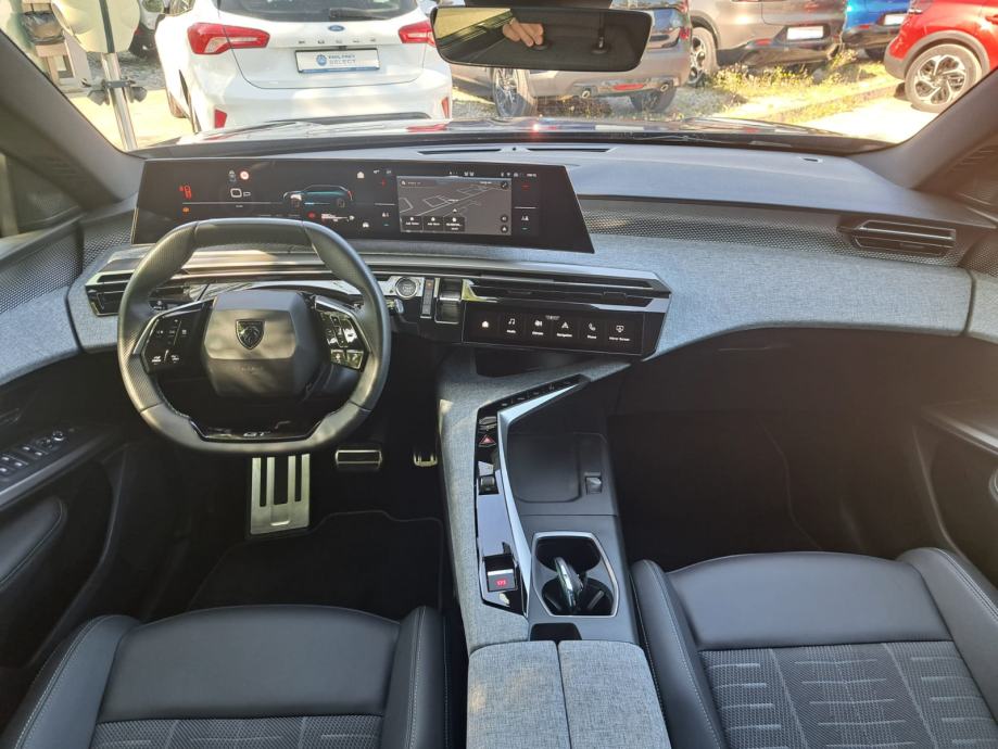Peugeot 5008 GT HYBRID 145 e-DCS6, fotografija 11