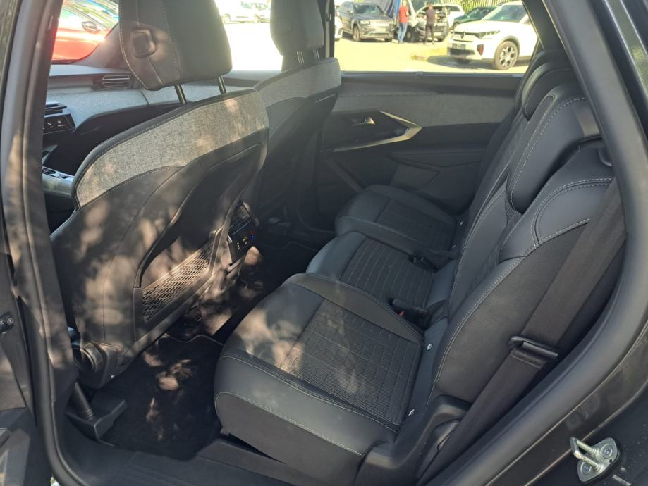 Peugeot 5008 GT HYBRID 145 e-DCS6, fotografija 10
