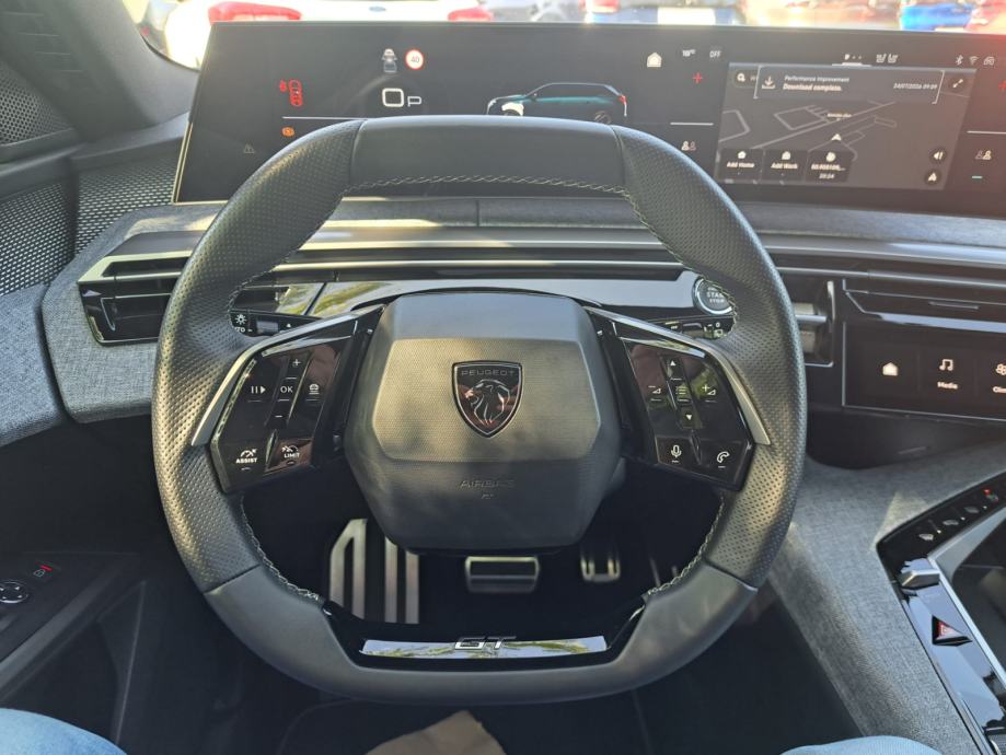 Peugeot 5008 GT HYBRID 145 e-DCS6, fotografija 12