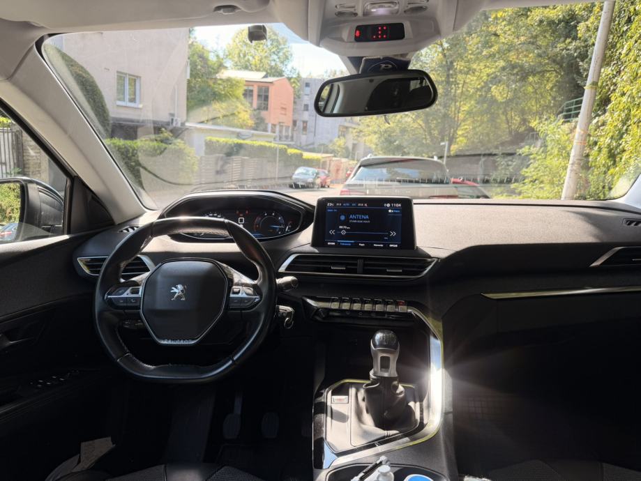 Peugeot 5008 (II) 7s 1,5 BlueHDi 130 Allure '20.g 115tkm 1.vl pano PDV, fotografija 15