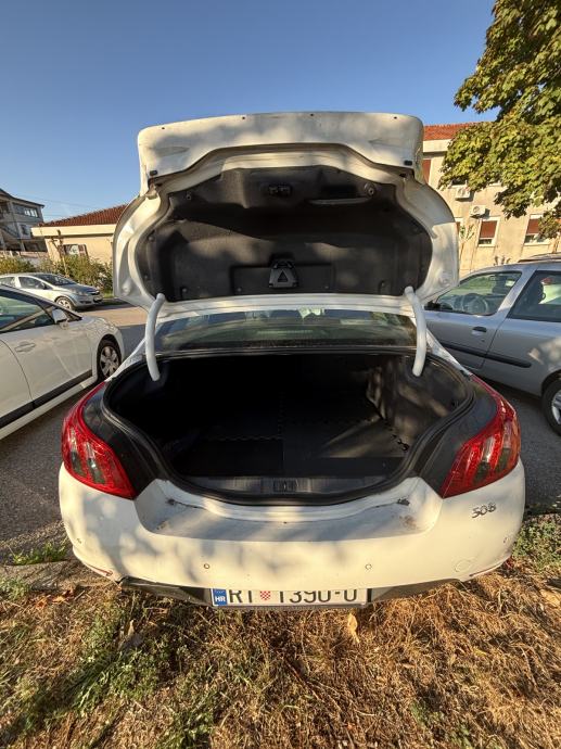 Peugeot 508 2,0 HDi (motor u kvaru, potrebna zamjena), fotografija 5
