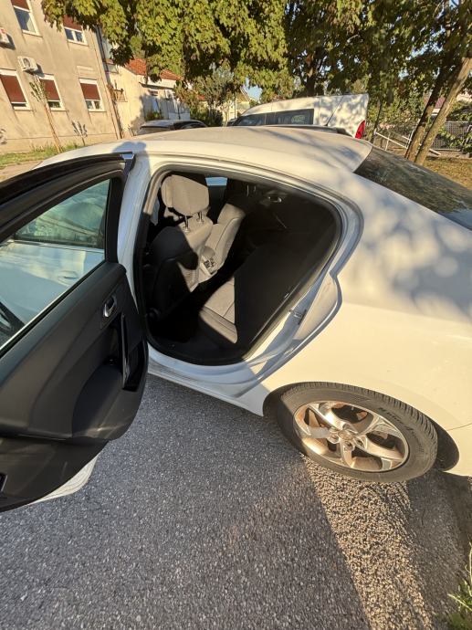 Peugeot 508 2,0 HDi (motor u kvaru, potrebna zamjena), fotografija 6