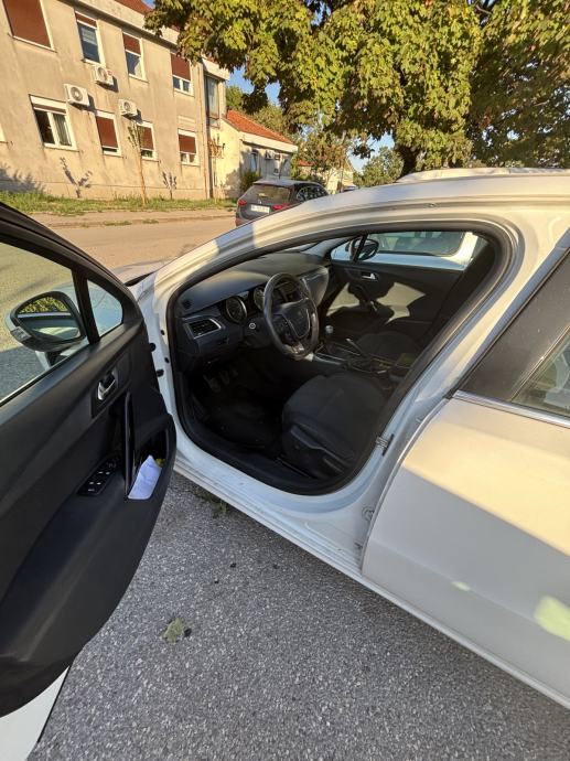 Peugeot 508 2,0 HDi (motor u kvaru, potrebna zamjena), fotografija 9