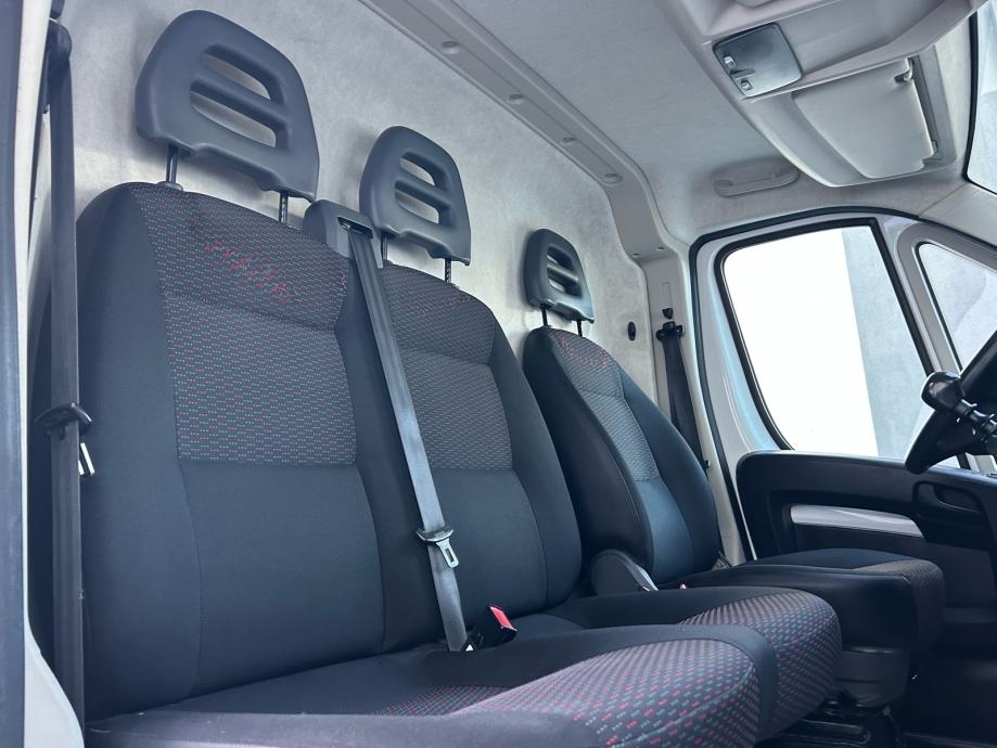 Peugeot Boxer 2,2 BlueHDi 103KW.2020G.NOVI MODEL SERVISNA KNJIGA TOP, fotografija 19