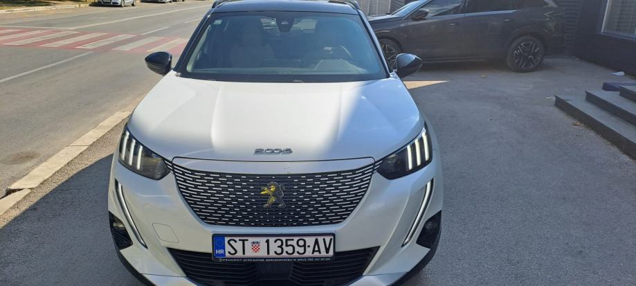 Peugeot e-2008 GT automatik - odličan, 2 godine garancija, fotografija 15