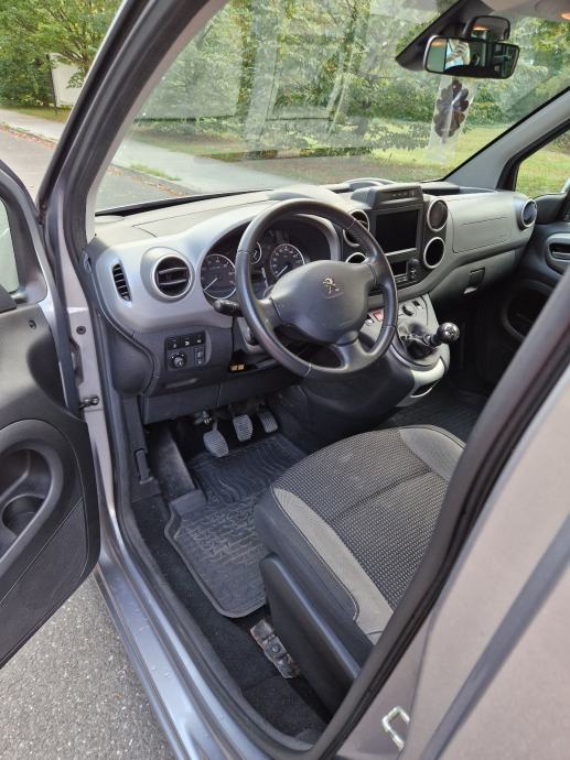 Peugeot Partner 1,6 BlueHDi,redizajn,6 brzina,reg god dana, fotografija 10