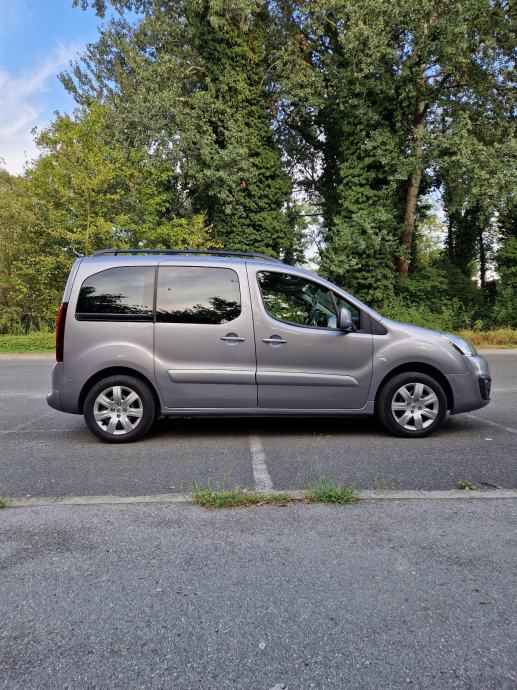 Peugeot Partner 1,6 BlueHDi,redizajn,6 brzina,reg god dana, fotografija 6