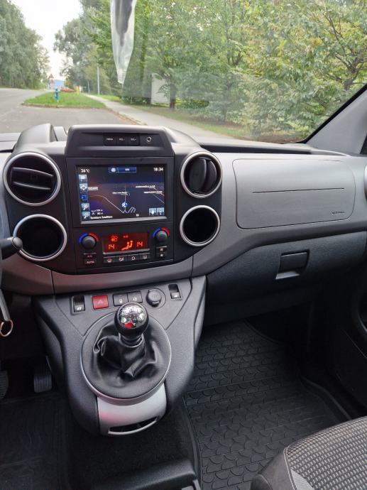 Peugeot Partner 1,6 BlueHDi,redizajn,6 brzina,reg god dana, fotografija 16