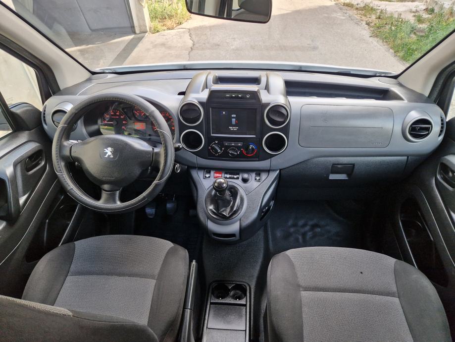 Peugeot Partner 1,6 BlueHDi, fotografija 11