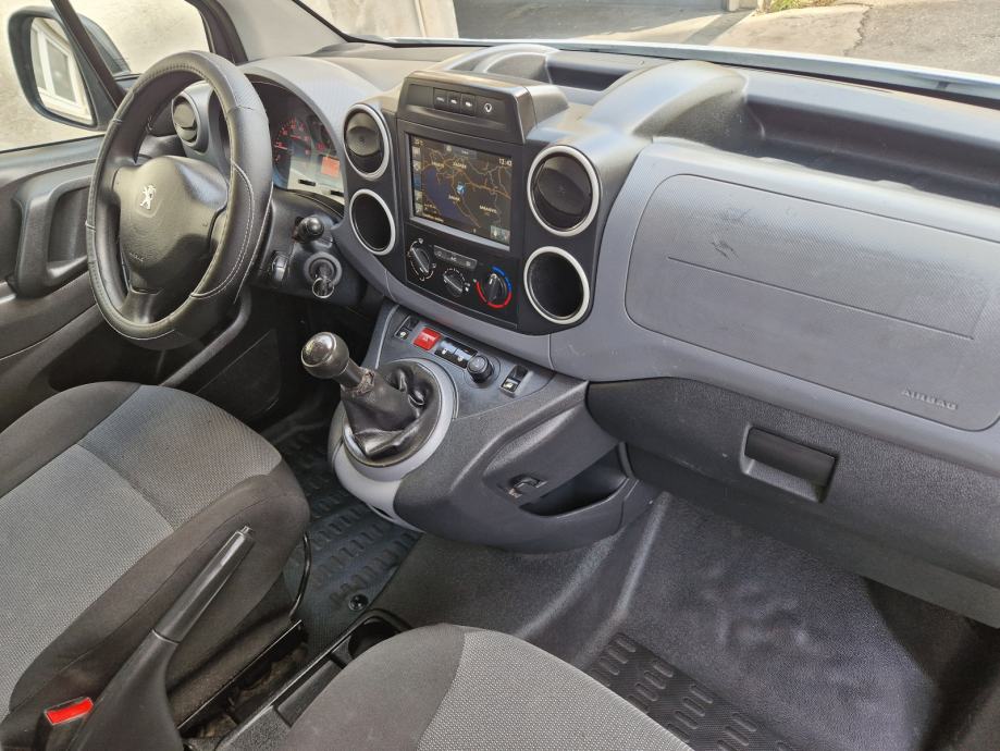 Peugeot Partner 1,6 BlueHDi, fotografija 10