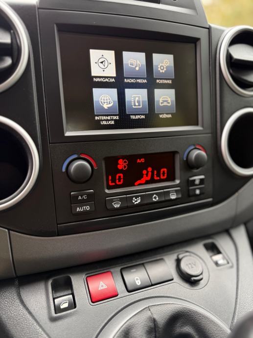 Peugeot Partner 1,6 hdi-PRVI VLASNIK-NAVIGACIJA-TEMPOMAT-GR.SJEDALA, fotografija 15