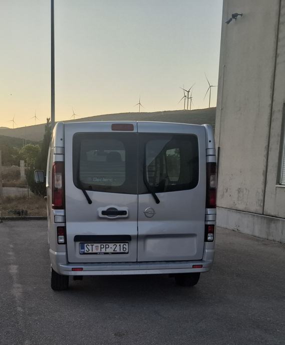 Opel vivaro 1.6cdti, fotografija 2