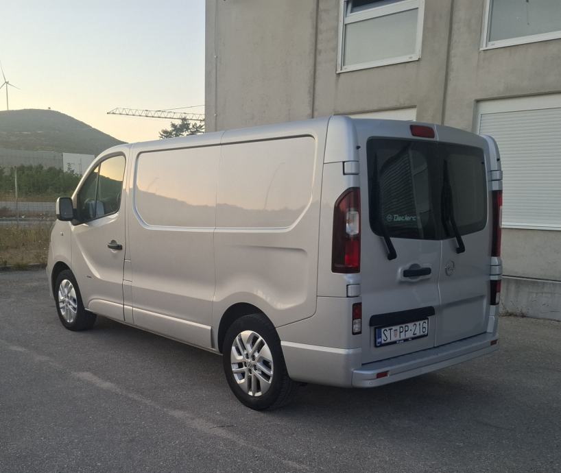 Opel vivaro 1.6cdti, fotografija 8