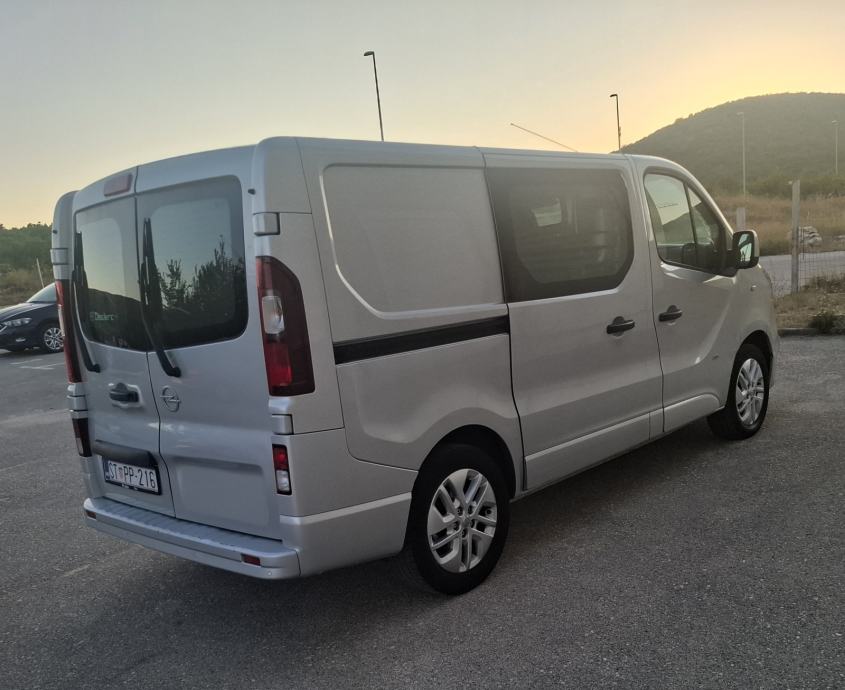 Opel vivaro 1.6cdti, fotografija 6