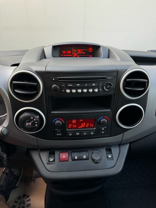 * PEUGEOT PARTNER TEPEE 1.6 BlueHDI * AUTOMATIK * EURO KUKA *, fotografija 12