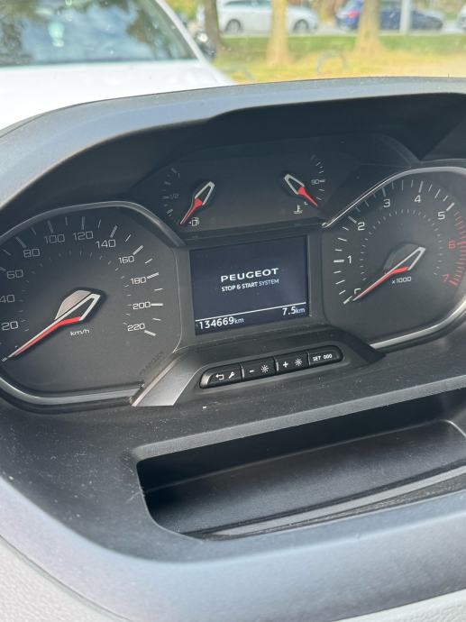 Peugeot Rifter 1.2 Pure tech, fotografija 8