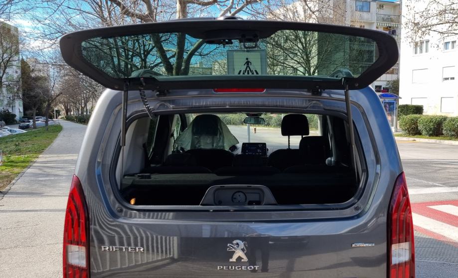 Peugeot Rifter Gt Line Boot Peugeot Rifter GT LINE AUTOMATIK 130 KS - prilika, 2020 god.
