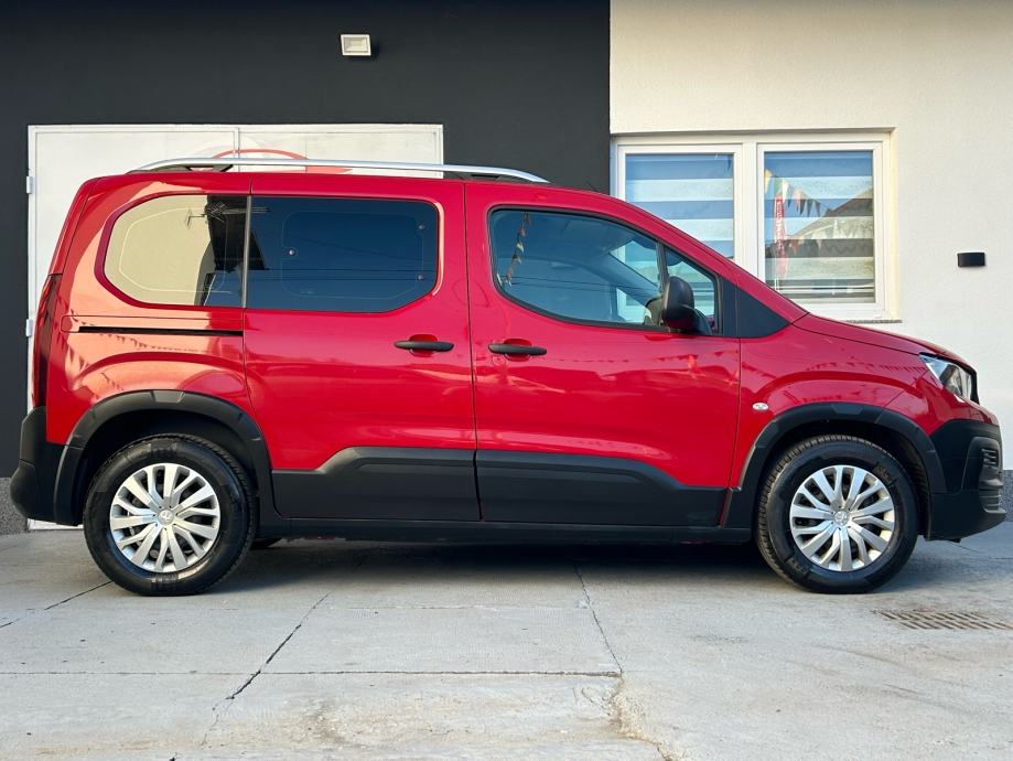 Peugeot Rifter 1,5 HDI 2019G.M-1 NOVI MODEL KOPLETNA VELIKI SERVISNA, fotografija 9
