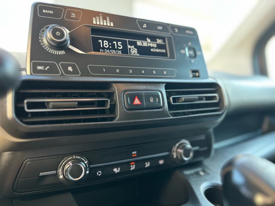 Peugeot Rifter 1,5 HDI 2019G.M-1 NOVI MODEL KOPLETNA VELIKI SERVISNA, fotografija 19