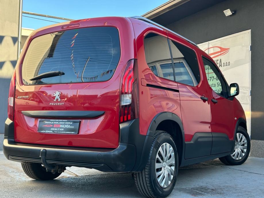 Peugeot Rifter 1,5 HDI 2019G.M-1 NOVI MODEL KOPLETNA VELIKI SERVISNA, fotografija 13